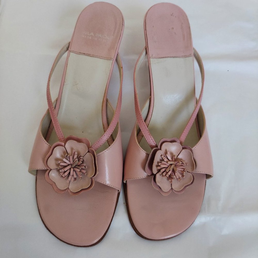Mila Paoli  Pink Leather Flower Kitten Heel Slide on Sandals SZ 8